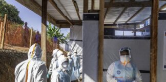Ebola, epidemia in Congo cresce a velocità eccezionale. Oms: “3.605 casi con 1.587 morti”