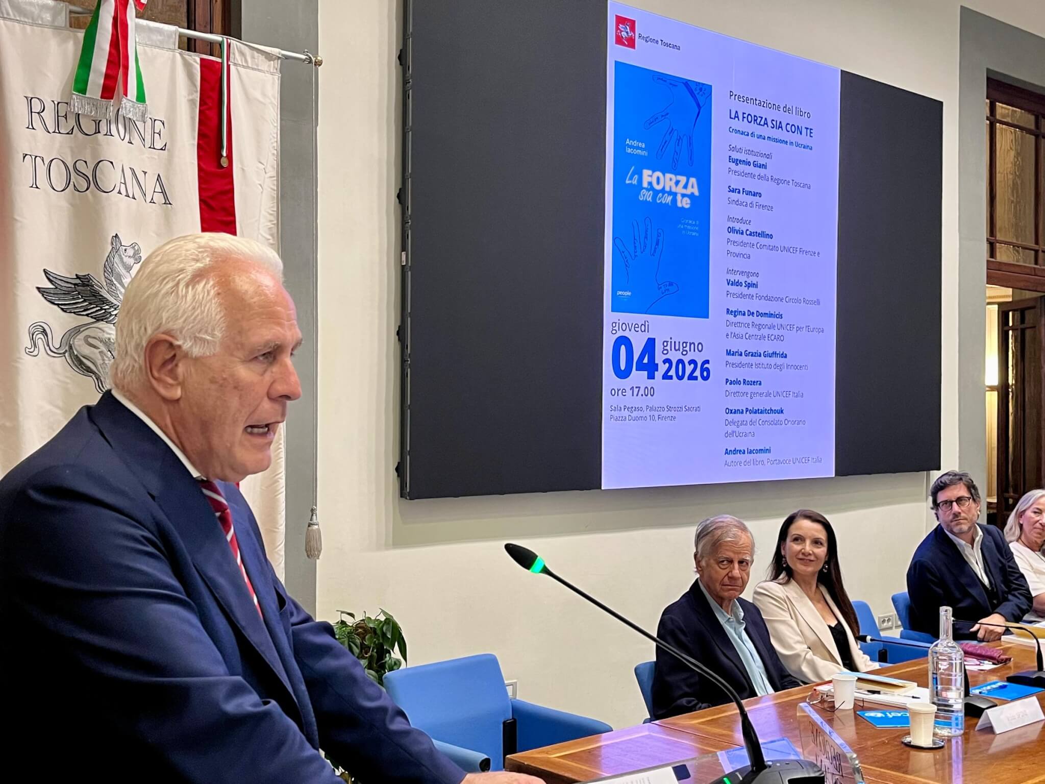 il governatore giani alla presentazione del libro del portavoce unicef andr242 presto a kiev da Corrieretoscano.it il governatore giani alla presentazione del libro del portavoce unicef andr242 presto a kiev