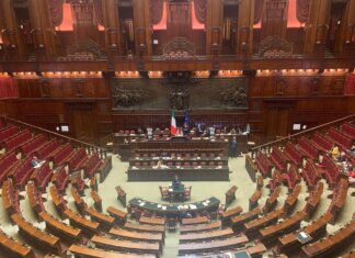 Legge elettorale, alla Camera scintille maggioranza-opposizioni: rebus preferenze