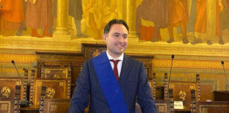 Indagato il sindaco di Anghiari: presunto sistema illecito cittadinanza italiana e passaporti facili Indagato il sindaco di Anghiari: presunto sistema illecito cittadinanza italiana e passaporti facili