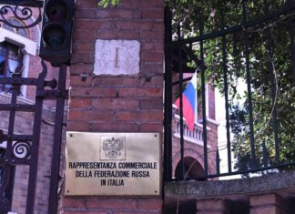 Russia, l’ambasciata: “Su Kaliningrad risponderemo con ogni mezzo. In Italia campagna stampa contro di noi”