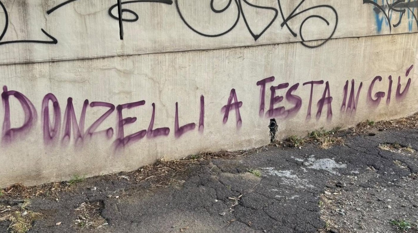 minacce all8217onorevole donzelli sui muri di firenze il centrodestra fa quadrato da Corrieretoscano.it minacce all8217onorevole donzelli sui muri di firenze il centrodestra fa quadrato