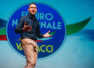Un testardo che si adatta a tutto, disordinato e super sportivo: ecco il Vannacci privato