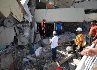 Venezuela, bimbo di 3 anni estratto vivo dalle macerie a sei giorni dal sisma