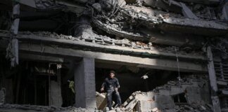 Venezuela, italiano a Caracas: ”Gente disperata scava tra le macerie, mancano gli aiuti”