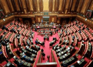 Violenza sessuale al Senato, procura di Roma chiede archiviazione per Silvestro: “Querela non tempestiva”