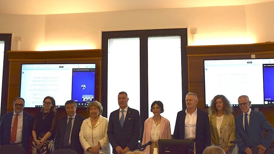 evitare i tribunali con la mediazione la nuova intesa toscana per tagliare i tempi della giustizia da Corrieretoscano.it evitare i tribunali con la mediazione la nuova intesa toscana per tagliare i tempi della giustizia