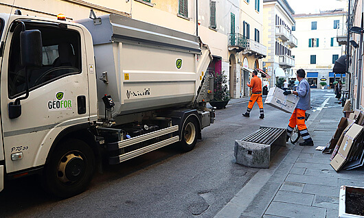 furto di mezzi aziendali della geofor possibili disagi per la raccolta dei rifiuti da Corrieretoscano.it furto di mezzi aziendali della geofor possibili disagi per la raccolta dei rifiuti
