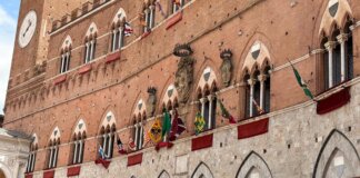 Maltempo improvviso nella notte: rinviato il Palio di Siena in programma oggi