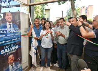 Tanta gente all’inaugurazione della nuova sede regionale della Lega a Firenze