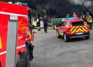 Belgio, incendio in un palazzo ad Anversa: diversi morti e feriti