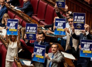 Bocciato emendamento dei ‘vannacciani’ su preferenze. Opposizioni: “Maggioranza non c’è più, fermatevi”