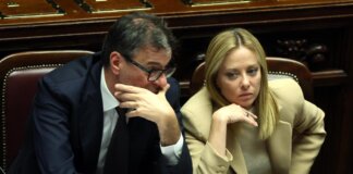 Caro carburanti, vertice Meloni-Giorgetti: ipotesi accise mobili