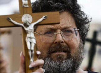 Caso Adinolfi, legali presentano istanza al Tribunale del Riesame: “Verso di lui una persecuzione”