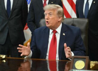 Dazi, Trump pronto a nuova guerra commerciale: nel mirino 60 paesi