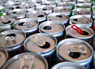 Energy drink e adolescenti, studio pediatri: “4 su 10 cominciano prima dei 12 anni”