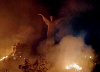 Fiamme lambiscono statua Cristo a Maratea. Bardi: ”Attacco a simbolo Basilicata nel mondo, punire responsabili dello scempio”