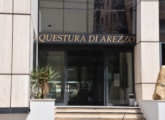 Questore di Arezzo sospende le licenze a due locali del centro