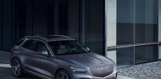 Genesis GV70, il SUV elettrico premium punta su spazio e tecnologia