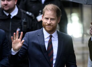 Harry torna a Londra senza Meghan e i figli: la decisione ‘last minute’