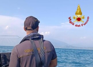 Lago di Garda, ancora senza esito le ricerche del giovane che ha salvato un bimbo inglese di 7 anni