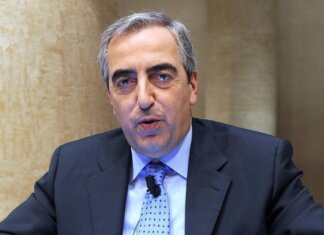Le 70 primavere di Gasparri, una vita dedicata alla politica con passione per la Roma e versi poetici