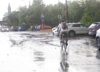 Maltempo sull’Italia, temporali e vento forte: allerta rossa in Veneto