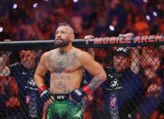 McGregor, il rientro nell’UFC dura pochi secondi: stop per infortunio