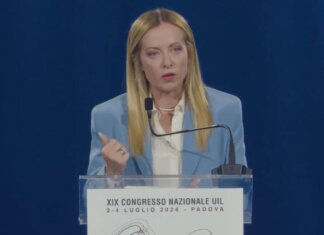 Meloni al congresso della Uil: “Salario giusto una vittoria di tutti i lavoratori”