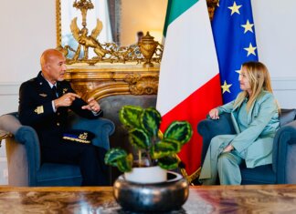 Meloni vede Parmitano a Palazzo Chigi: “Dai lustro a intera nazione”