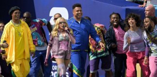 Mondiali, critiche su Madonna: “È in playback”. E Brad Pitt tifa Argentina