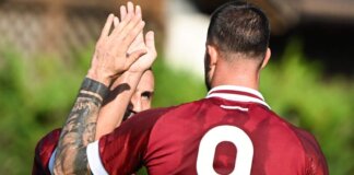 Un Arezzo cinico e maturo sorprende il Napoli: a Dimaro finisce 3-1 per gli amaranto Napoli Arezzo