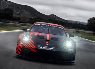 Porsche 911 GT4 R: la nuova protagonista delle competizioni GT4