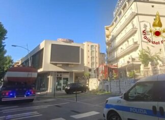 Rimini, incendio in hotel e Gabicce Mare: soccorsa una donna