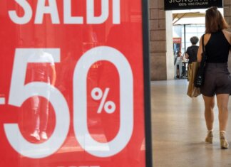 Saldi, sabato al via in quasi tutta Italia ma ribassi già iniziati