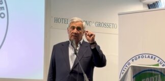 Tajani lancia Luca Agresti candidato sindaco di Grosseto. Marco Stella segretario Forza Italia Toscana Tajani lancia Luca Agresti candidato sindaco di Grosseto. Marco Stella segretario Forza Italia Toscana