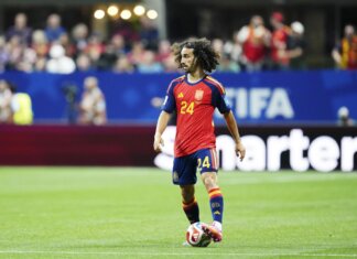 Spagna-Austria, gol annullato a Cucurella per fallo su portiere: cosa è successo