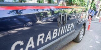 Torino, ciclisti investiti da un’auto dopo lite: 4 feriti, uno in prognosi riservata