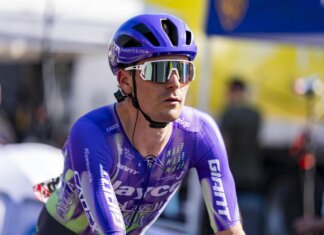 Tour de France, Schmid vince la tredicesima tappa e Pogacar resta in maglia gialla