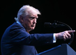 Trump: “Niente pedaggio 20%, Stretto di Hormuz aperto a tutti tranne navi Teheran”