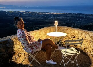 Turismo, da Parma alla Calabria per amore dello Ionio: la storia dell’host Monica