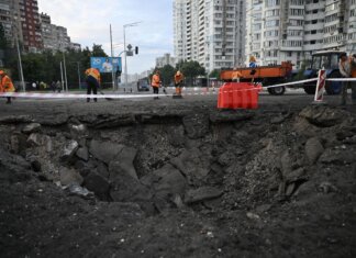 Ucraina, nuovo attacco russo su Kiev nella notte: due morti