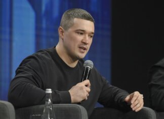 Ucraina, prosegue rimpasto di governo: Zelensky rimuove Fedorov e lui elenca i suoi risultati