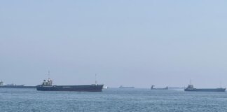 Usa lanciano nuovi attacchi contro Iran: “Teheran non deve minacciare navi”