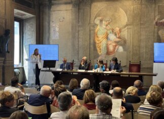 Vaccini: non prevenire costa, 5 proposte di HappyAgeing per Pnpv in over 65