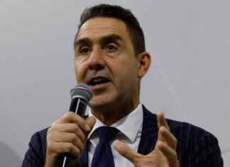 Vannacci: “No a legge su antisemitismo, no a categorie protette come panda”