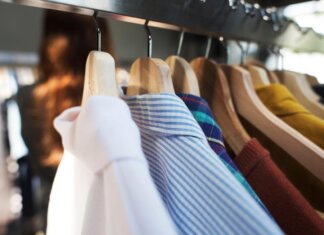 Vestiti, scarpe e accessori: per le grandi imprese scatta divieto distruzione invenduti