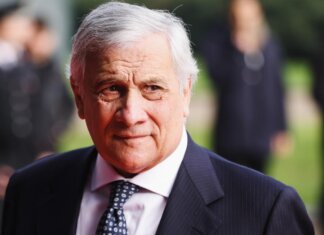 Villa Taverna, ricevimento Usa per 250 anni dell’Indipendenza. Tajani: “Amicizia tra Italia e Stati Uniti più forte di ogni polemica”