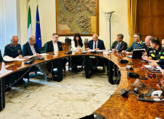 Arezzo verso il debutto stagionale, la sicurezza dello stadio al centro dell’incontro in prefettura