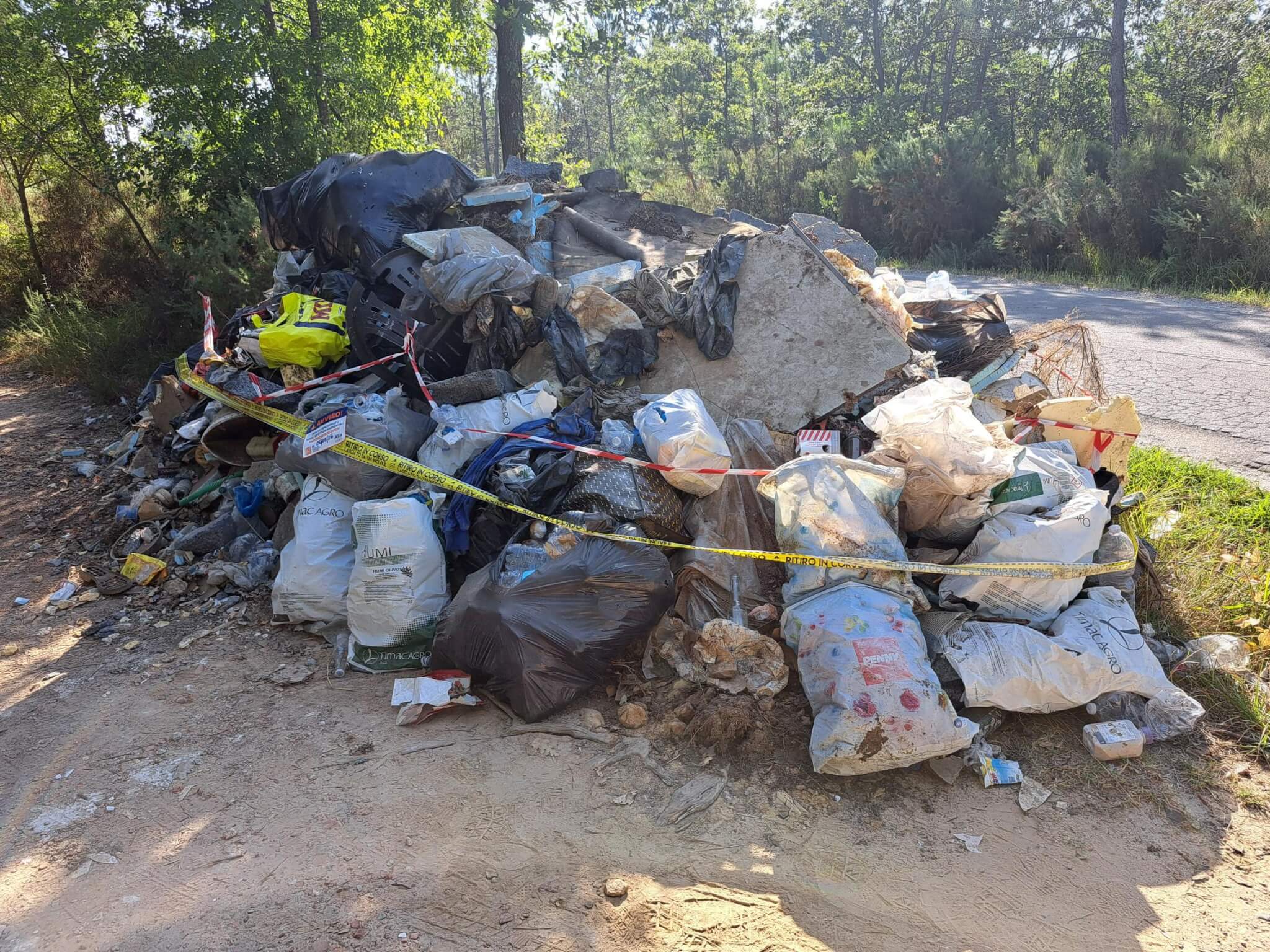 fucecchio oltre 1600 sacchi ispezionati e 24 multe nel primo anno degli ispettori ambientali da Corrieretoscano.it fucecchio oltre 1600 sacchi ispezionati e 24 multe nel primo anno degli ispettori ambientali